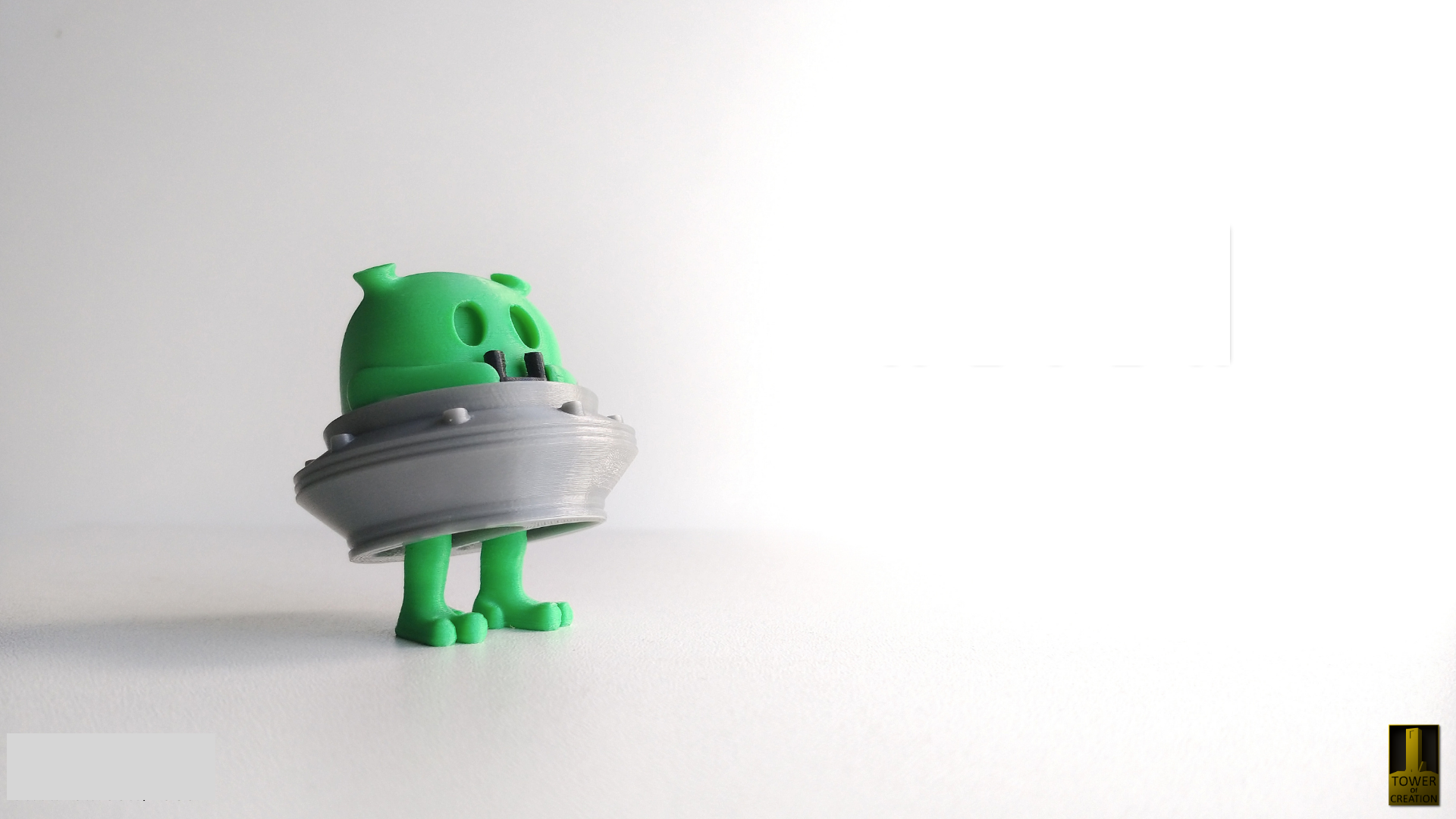 Krew3D Printables - Tiny Alien - 3D Printed, Articulated, and Super Wiggly | 3D Printed Flexible Fidget Collectible Gift for Kids & Adults | ZOU3D