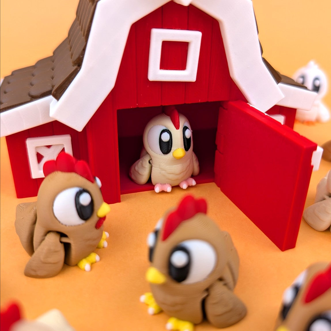 Chicken & Duck with Barn Showcase – Farmyard Fun in Mini Form