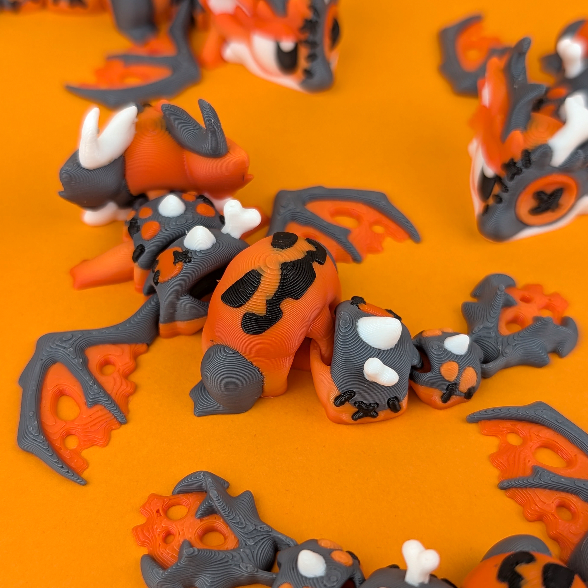 Krew3D Printables - Articulated Baby Halloween Mini Dragon & Egg - 3D Printed Flexible Fidget Collectible | Spooky Seasonal Desk & Gift Idea for Kid | 3DGOB