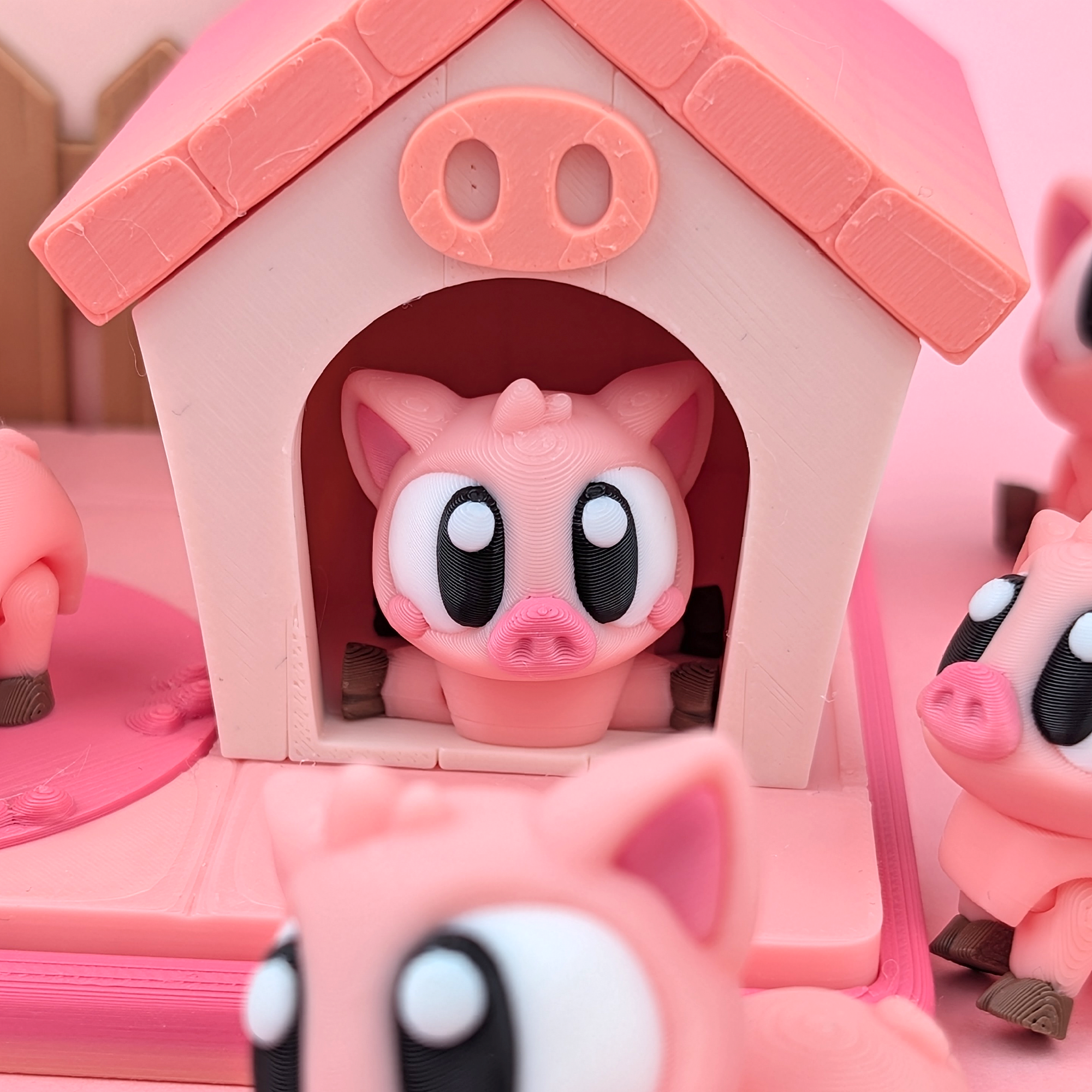 Piggy & Pig Pen