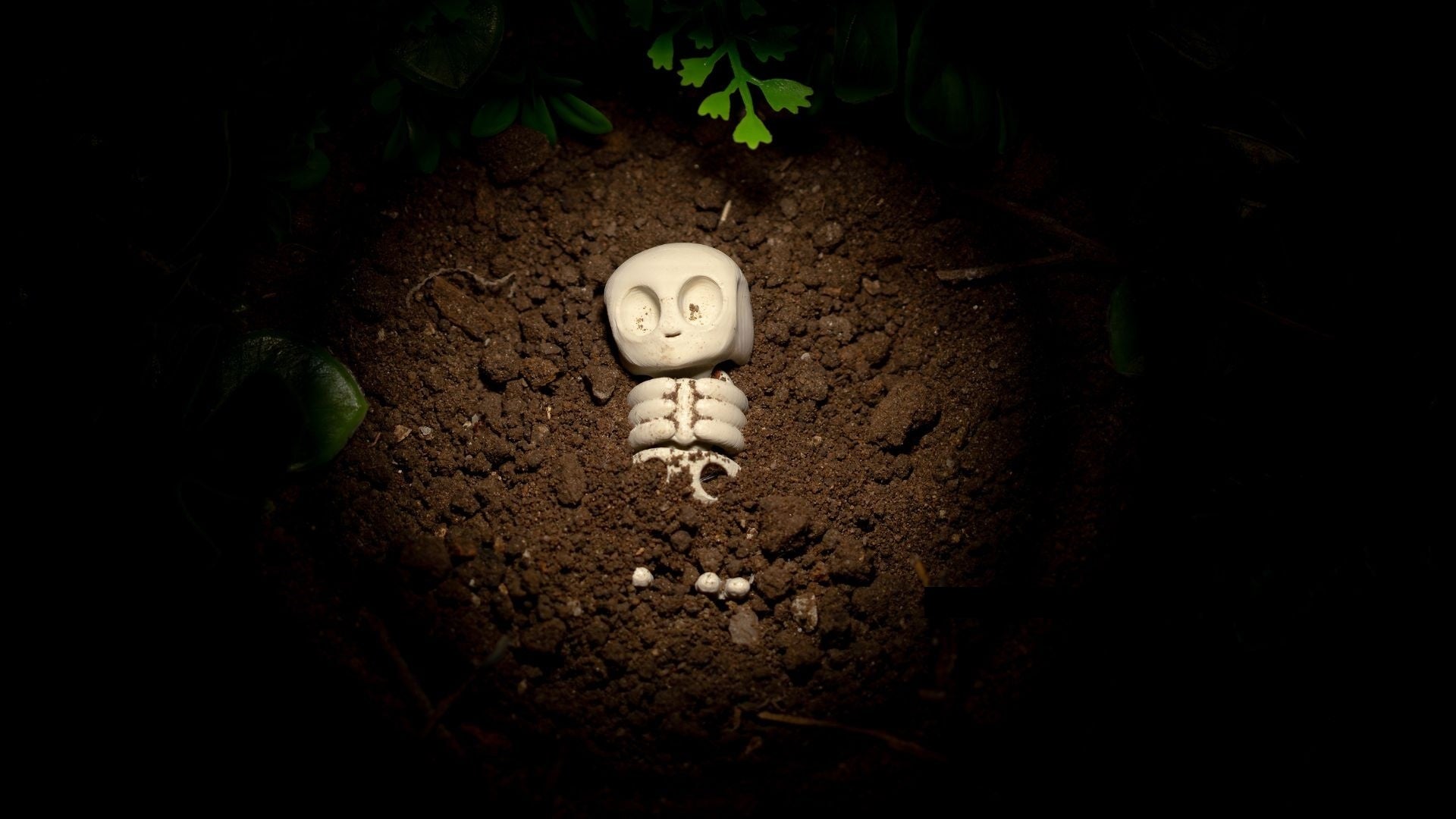 Tiny Alien Skeleton